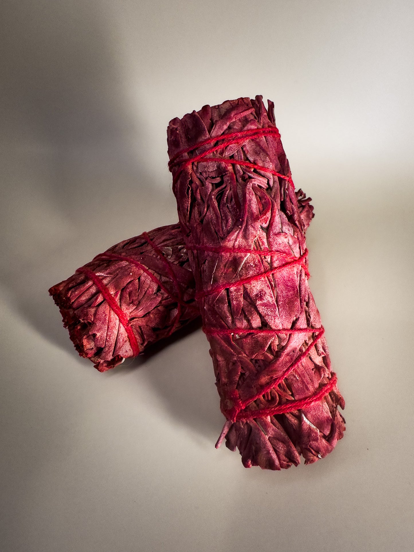 Sacred Smoke – Dragon’s Blood & Sage (1 piece)