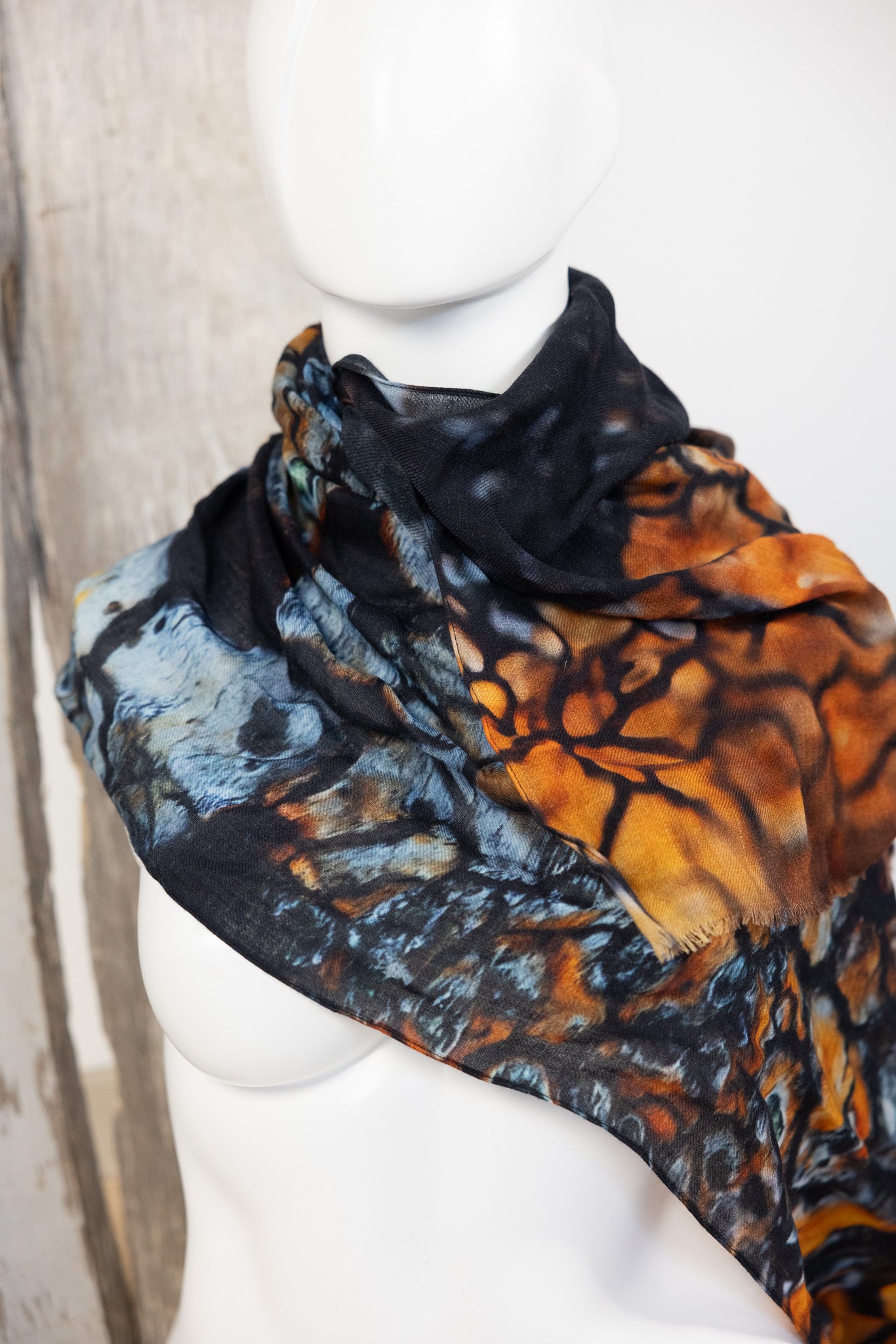Ofið landslag / Woven Landscape - Scarves 90% wool/ 10% silk (180 × 70 cm)